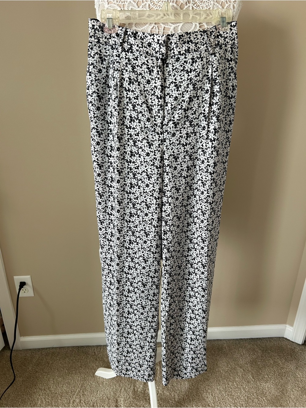 Bar III Black and White Floral Wide Leg Pants